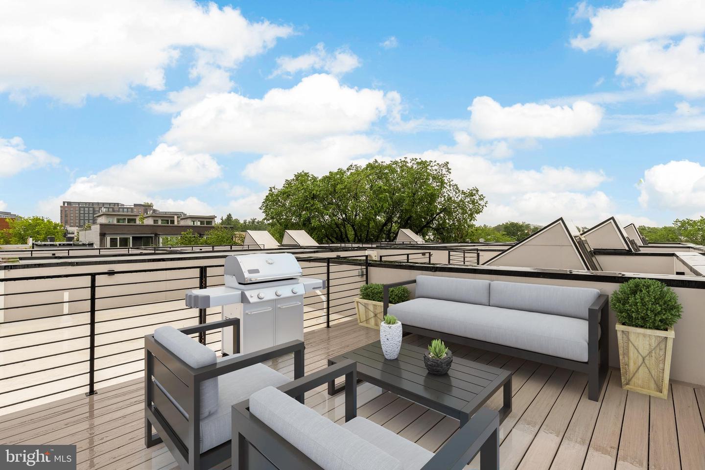507 L ST NE #3B, WASHINGTON, District Of Columbia 20002, 4 Bedrooms Bedrooms, ,5 BathroomsBathrooms,Residential,For sale,507 L ST NE #3B,DCDC2208820 MLS # DCDC2208820