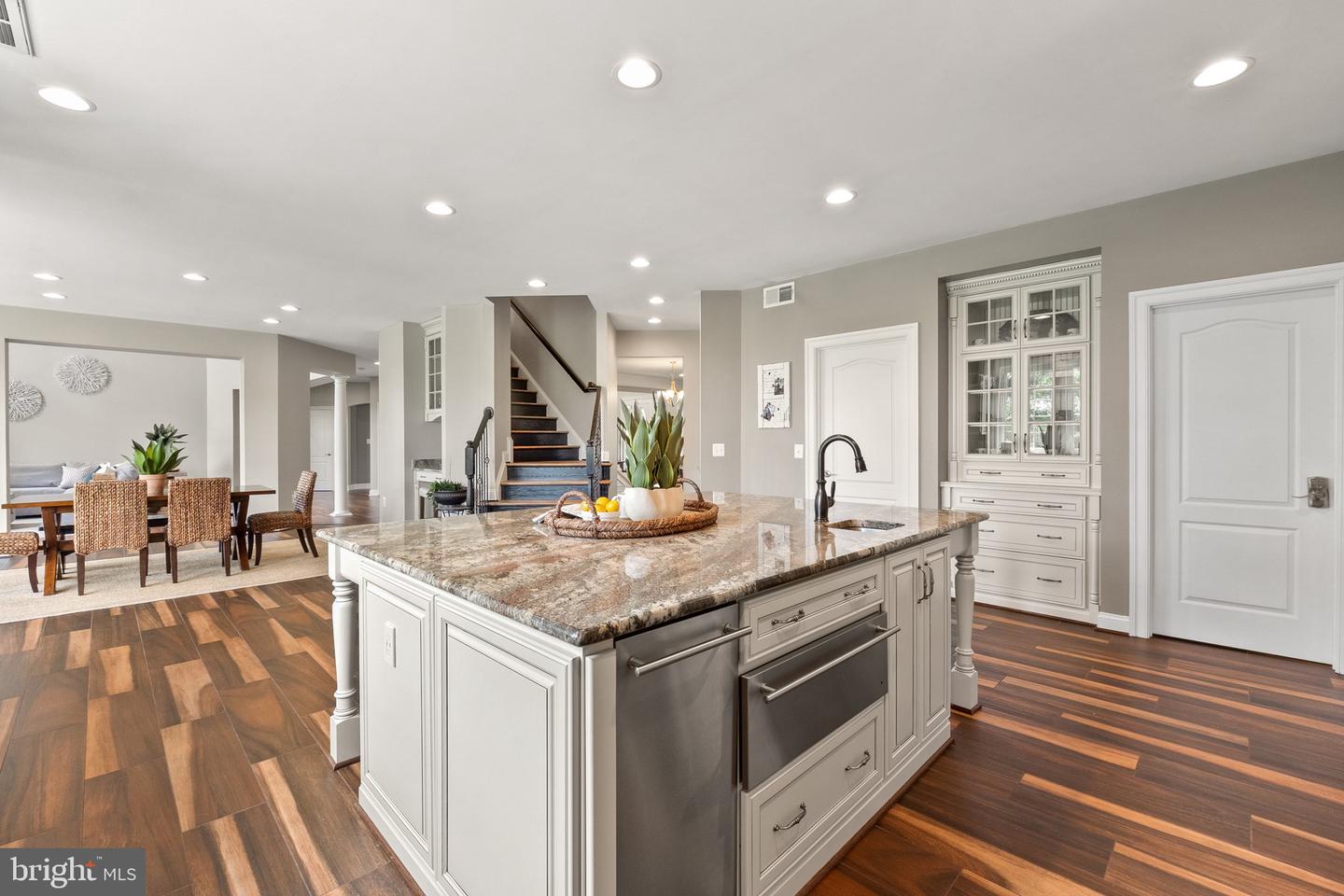 15054 OMEGA CT, WATERFORD, Virginia 20197, 5 Bedrooms Bedrooms, ,4 BathroomsBathrooms,Residential,For sale,15054 OMEGA CT,VALO2101106 MLS # VALO2101106