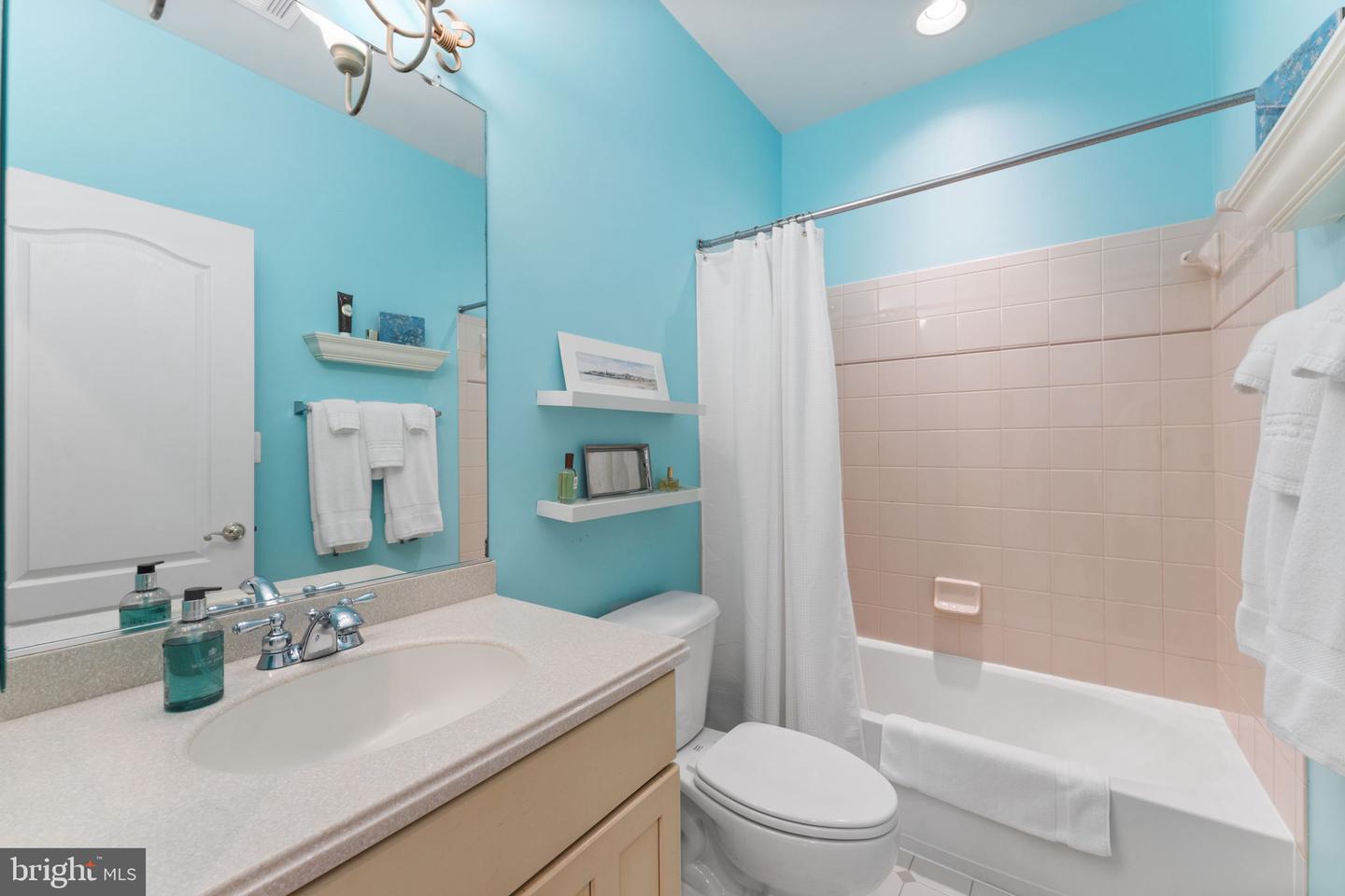 42864 SANDHURST CT, BROADLANDS, Virginia 20148, 6 Bedrooms Bedrooms, ,5 BathroomsBathrooms,Residential,For sale,42864 SANDHURST CT,VALO2101158 MLS # VALO2101158