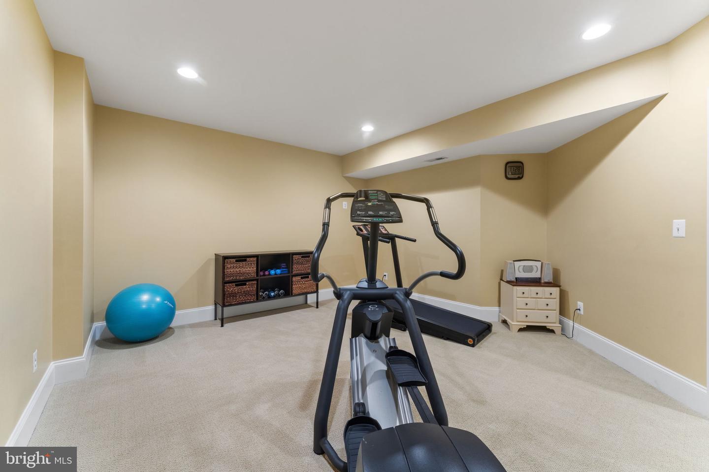 42864 SANDHURST CT, BROADLANDS, Virginia 20148, 6 Bedrooms Bedrooms, ,5 BathroomsBathrooms,Residential,For sale,42864 SANDHURST CT,VALO2101158 MLS # VALO2101158