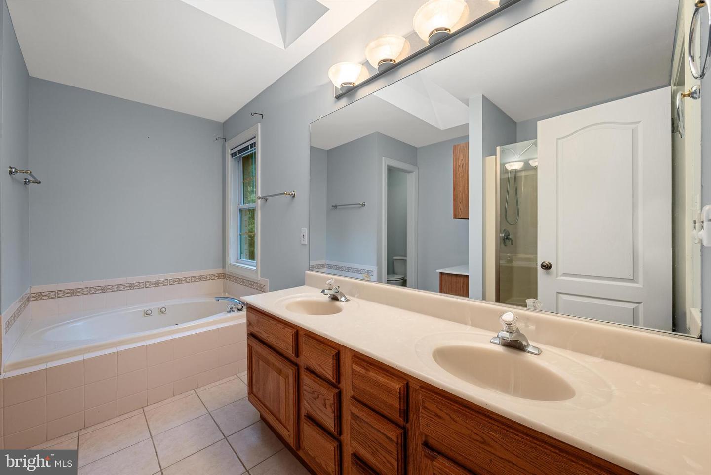 132 WILTON DR, WINCHESTER, Virginia 22603, 5 Bedrooms Bedrooms, ,2 BathroomsBathrooms,Residential,For sale,132 WILTON DR,VAFV2035258 MLS # VAFV2035258