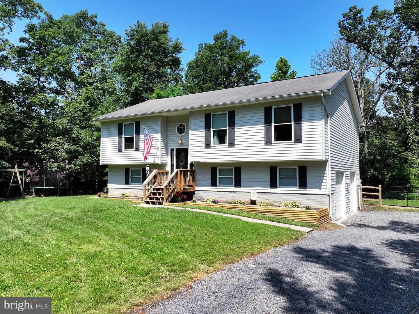 779 WESTERN LN, FRONT ROYAL, Virginia 22630, 3 Bedrooms Bedrooms, ,2 BathroomsBathrooms,Residential,For sale,779 WESTERN LN,VAWR2011620 MLS # VAWR2011620
