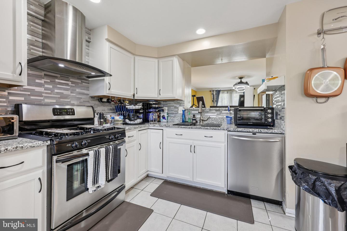 3427 BELLEPLAIN CT, DUMFRIES, Virginia 22026, 3 Bedrooms Bedrooms, ,3 BathroomsBathrooms,Residential,For sale,3427 BELLEPLAIN CT,VAPW2098584 MLS # VAPW2098584