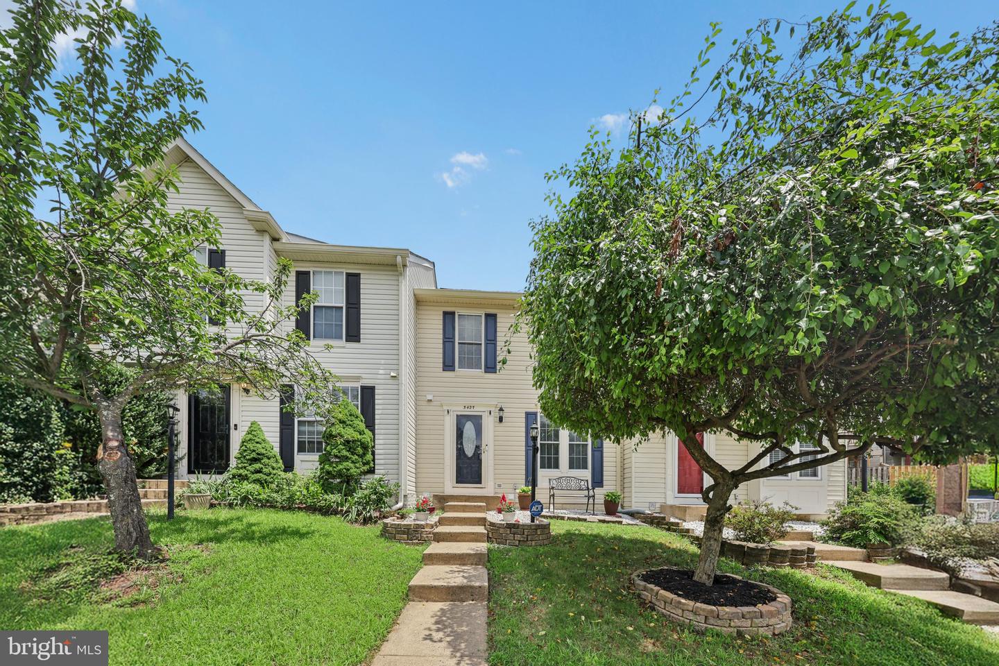 3427 BELLEPLAIN CT, DUMFRIES, Virginia 22026, 3 Bedrooms Bedrooms, ,3 BathroomsBathrooms,Residential,For sale,3427 BELLEPLAIN CT,VAPW2098584 MLS # VAPW2098584