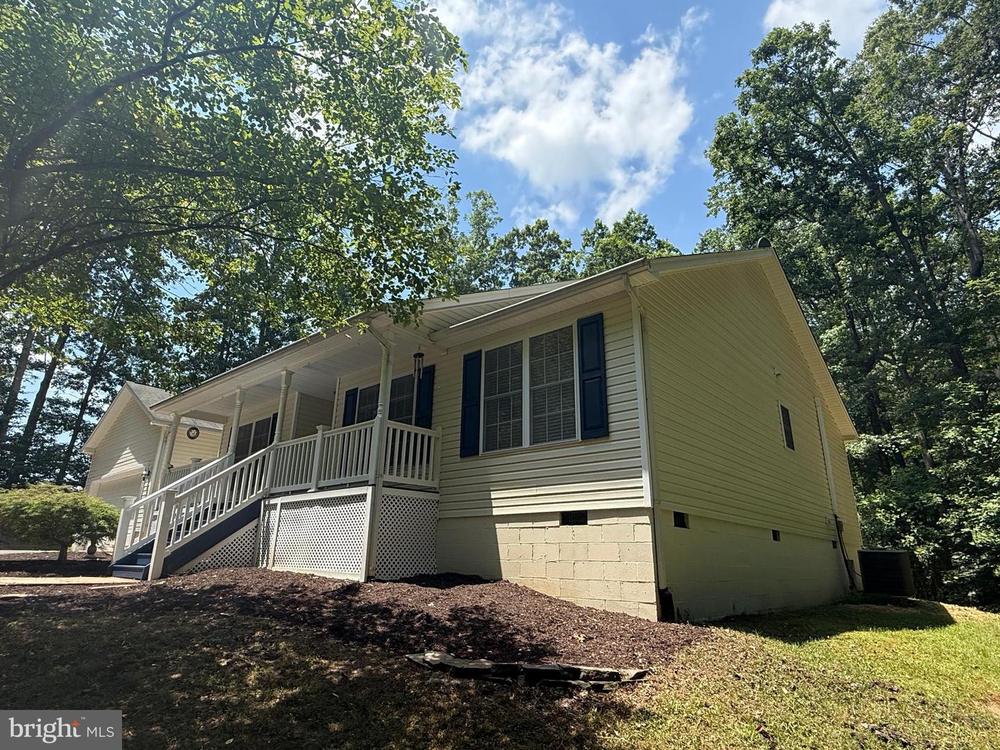 7000 GAYLE LN, SPOTSYLVANIA, Virginia 22553, 4 Bedrooms Bedrooms, ,2 BathroomsBathrooms,Residential,For sale,7000 GAYLE LN,VASP2034474 MLS # VASP2034474
