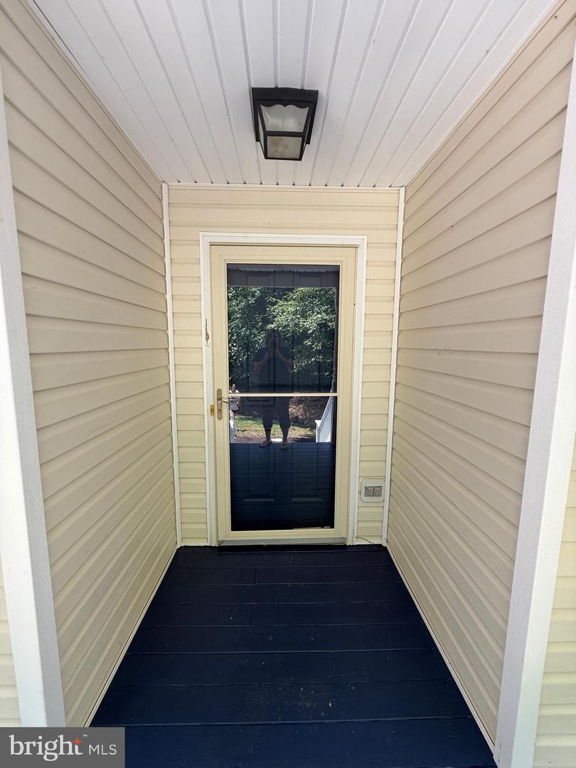 7000 GAYLE LN, SPOTSYLVANIA, Virginia 22553, 4 Bedrooms Bedrooms, ,2 BathroomsBathrooms,Residential,For sale,7000 GAYLE LN,VASP2034474 MLS # VASP2034474