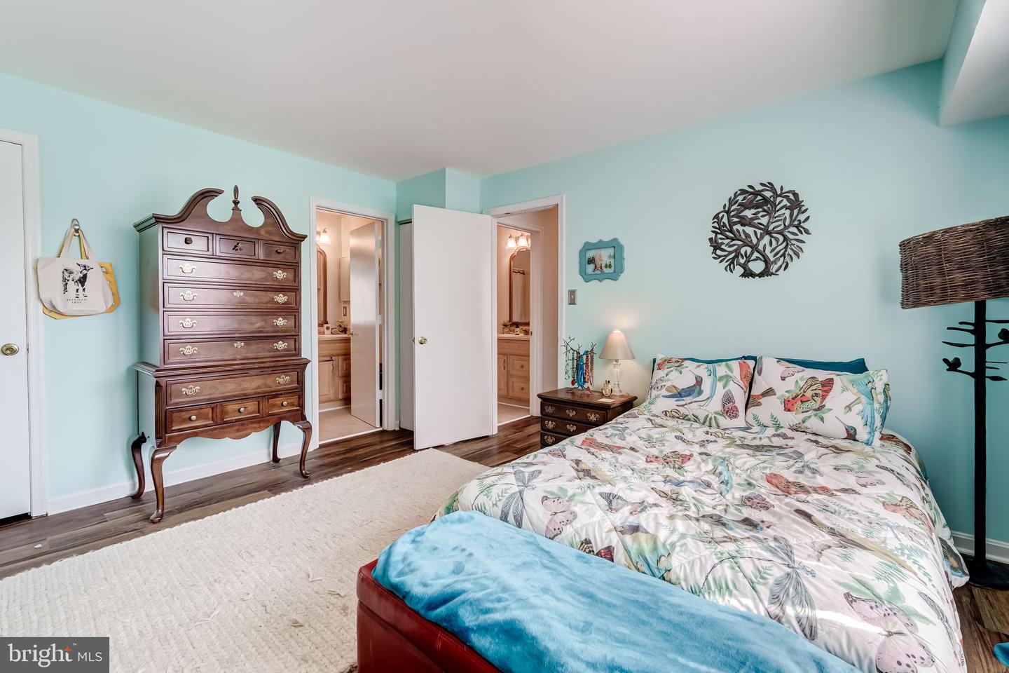 6904-I VICTORIA DR #I, ALEXANDRIA, Virginia 22310, 2 Bedrooms Bedrooms, 5 Rooms Rooms,2 BathroomsBathrooms,Residential,For sale,6904-I VICTORIA DR #I,VAFX2253500 MLS # VAFX2253500