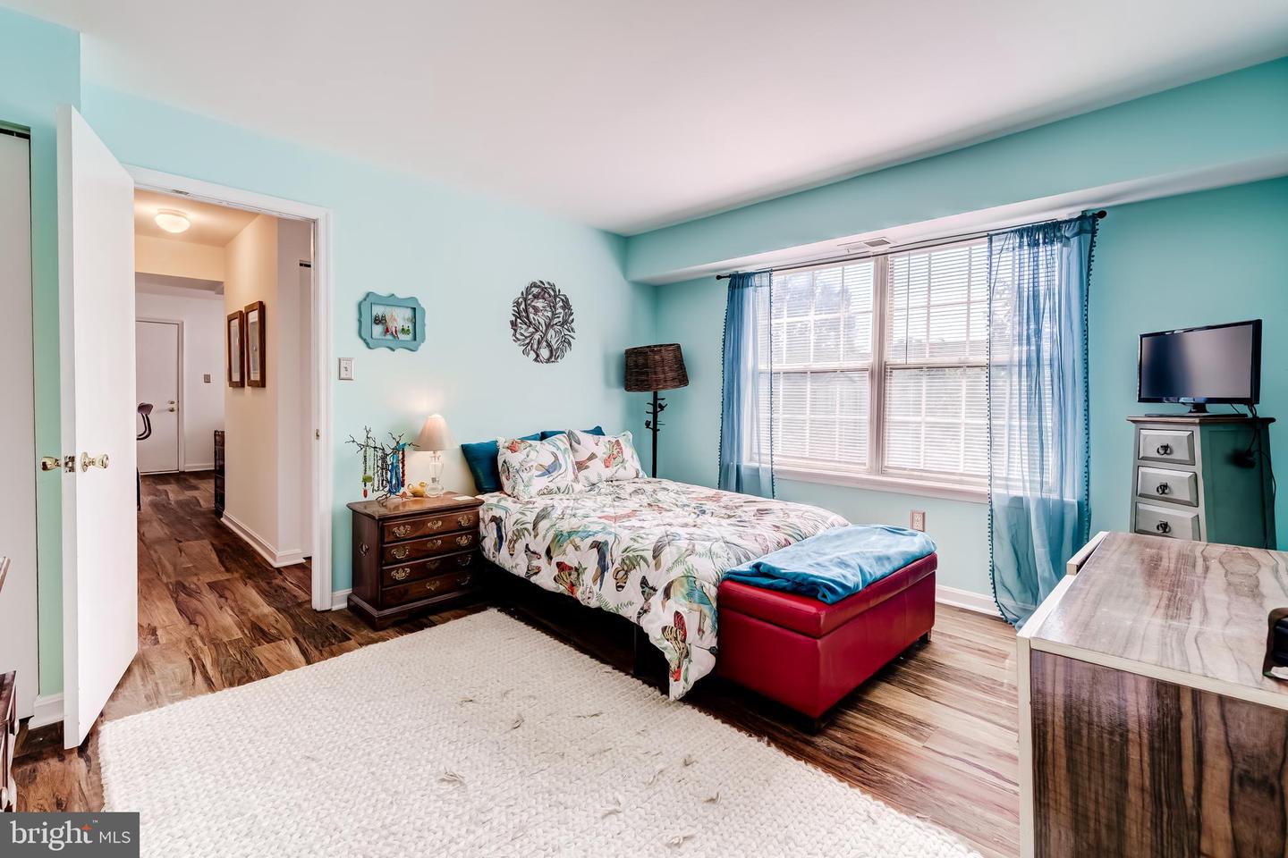 6904-I VICTORIA DR #I, ALEXANDRIA, Virginia 22310, 2 Bedrooms Bedrooms, 5 Rooms Rooms,2 BathroomsBathrooms,Residential,For sale,6904-I VICTORIA DR #I,VAFX2253500 MLS # VAFX2253500