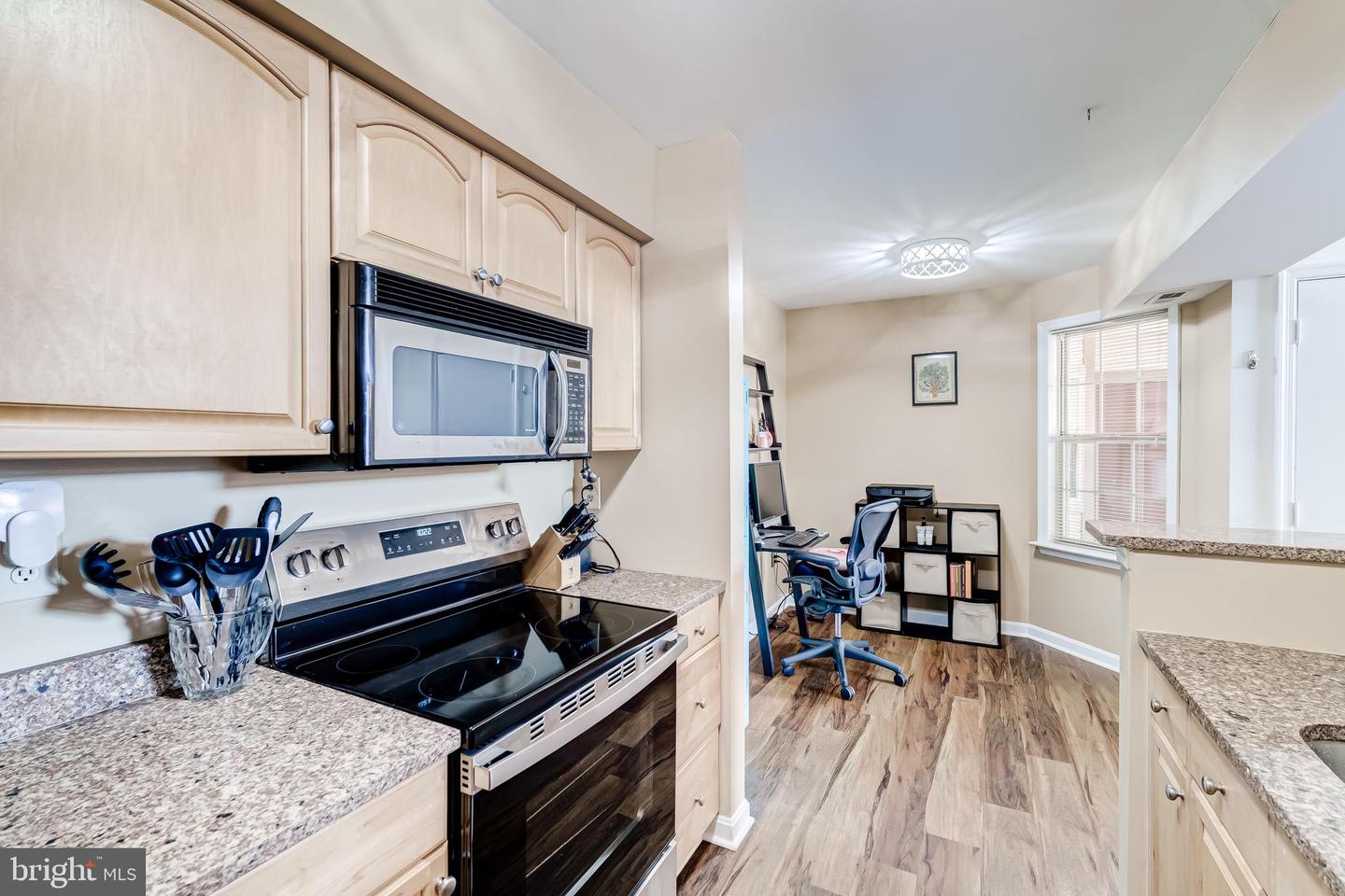 6904-I VICTORIA DR #I, ALEXANDRIA, Virginia 22310, 2 Bedrooms Bedrooms, 5 Rooms Rooms,2 BathroomsBathrooms,Residential,For sale,6904-I VICTORIA DR #I,VAFX2253500 MLS # VAFX2253500