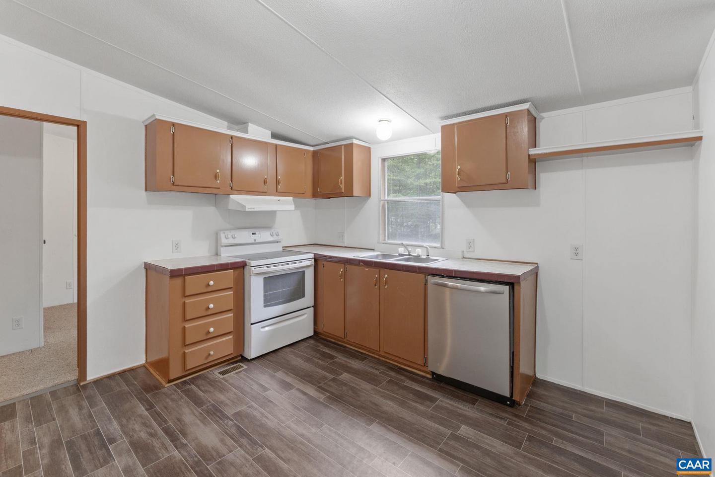 505 HUMMINGBIRD RD, SCOTTSVILLE, Virginia 24590, 3 Bedrooms Bedrooms, ,2 BathroomsBathrooms,Residential,For sale,505 HUMMINGBIRD RD,666429 MLS # 666429