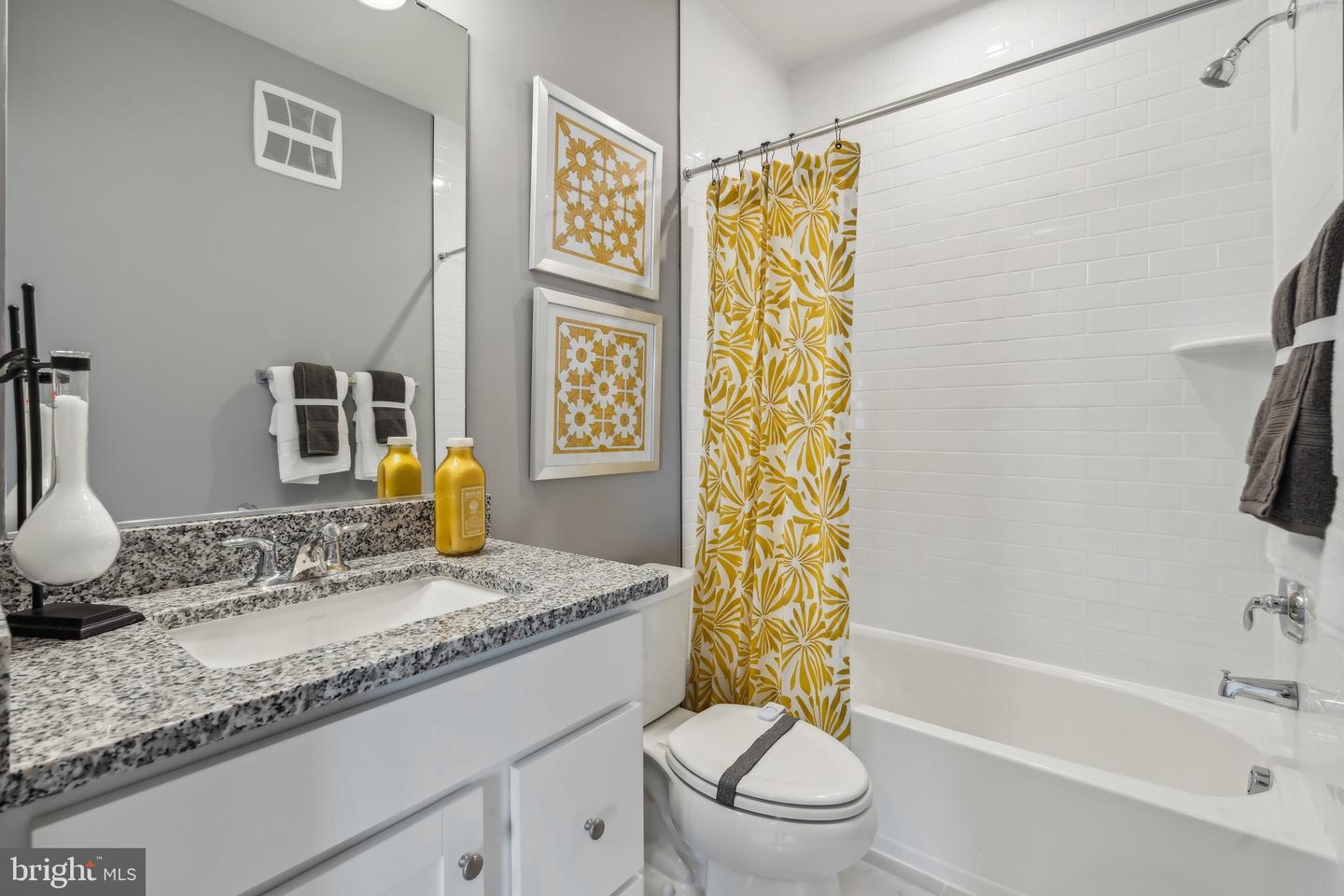 2156 GLACIER RD, HERNDON, Virginia 20170, 2 Bedrooms Bedrooms, ,2 BathroomsBathrooms,Residential,For sale,2156 GLACIER RD,VAFX2253642 MLS # VAFX2253642