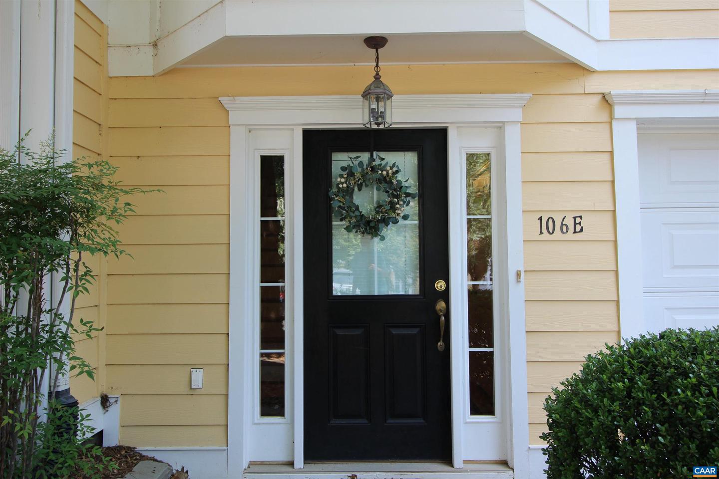 106 MELBOURNE PRK #E, CHARLOTTESVILLE, Virginia 22901, 3 Bedrooms Bedrooms, ,2 BathroomsBathrooms,Residential,For sale,106 MELBOURNE PRK #E,666432 MLS # 666432