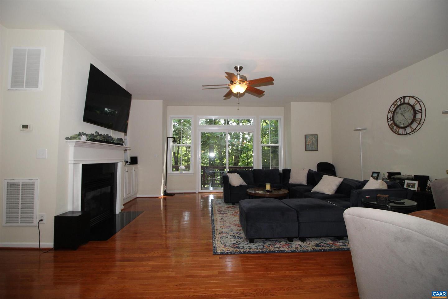 106 MELBOURNE PRK #E, CHARLOTTESVILLE, Virginia 22901, 3 Bedrooms Bedrooms, ,2 BathroomsBathrooms,Residential,For sale,106 MELBOURNE PRK #E,666432 MLS # 666432