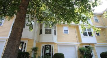 106 MELBOURNE PRK #E, CHARLOTTESVILLE, Virginia 22901, 3 Bedrooms Bedrooms, ,2 BathroomsBathrooms,Residential,For sale,106 MELBOURNE PRK #E,666432 MLS # 666432