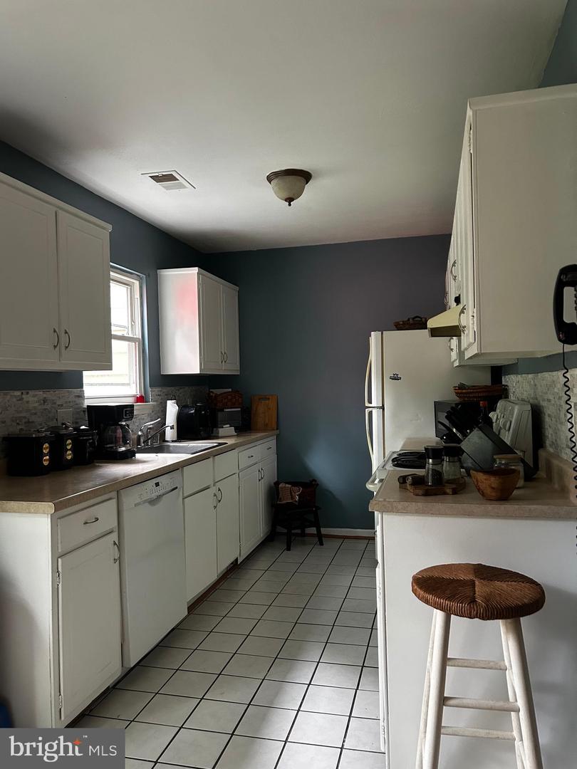 1231 THOMAS JEFFERSON PL, FREDERICKSBURG, Virginia 22405, 3 Bedrooms Bedrooms, ,2 BathroomsBathrooms,Residential,For sale,1231 THOMAS JEFFERSON PL,VAST2040518 MLS # VAST2040518
