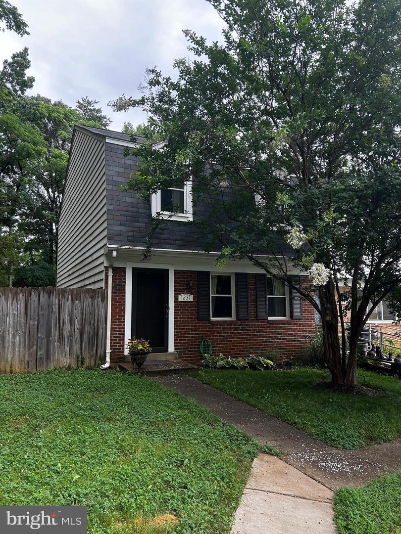 1231 THOMAS JEFFERSON PL, FREDERICKSBURG, Virginia 22405, 3 Bedrooms Bedrooms, ,2 BathroomsBathrooms,Residential,For sale,1231 THOMAS JEFFERSON PL,VAST2040518 MLS # VAST2040518