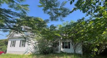 5010 ROSEMONT AVE, ALEXANDRIA, Virginia 22309, 3 Bedrooms Bedrooms, ,2 BathroomsBathrooms,Residential,For sale,5010 ROSEMONT AVE,VAFX2253690 MLS # VAFX2253690