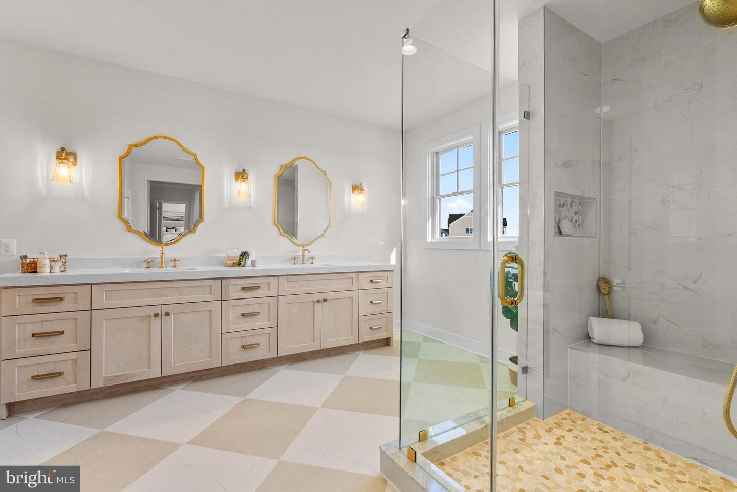 14914 MOGUL CT, WATERFORD, Virginia 20197, 6 Bedrooms Bedrooms, ,6 BathroomsBathrooms,Residential,For sale,14914 MOGUL CT,VALO2101300 MLS # VALO2101300