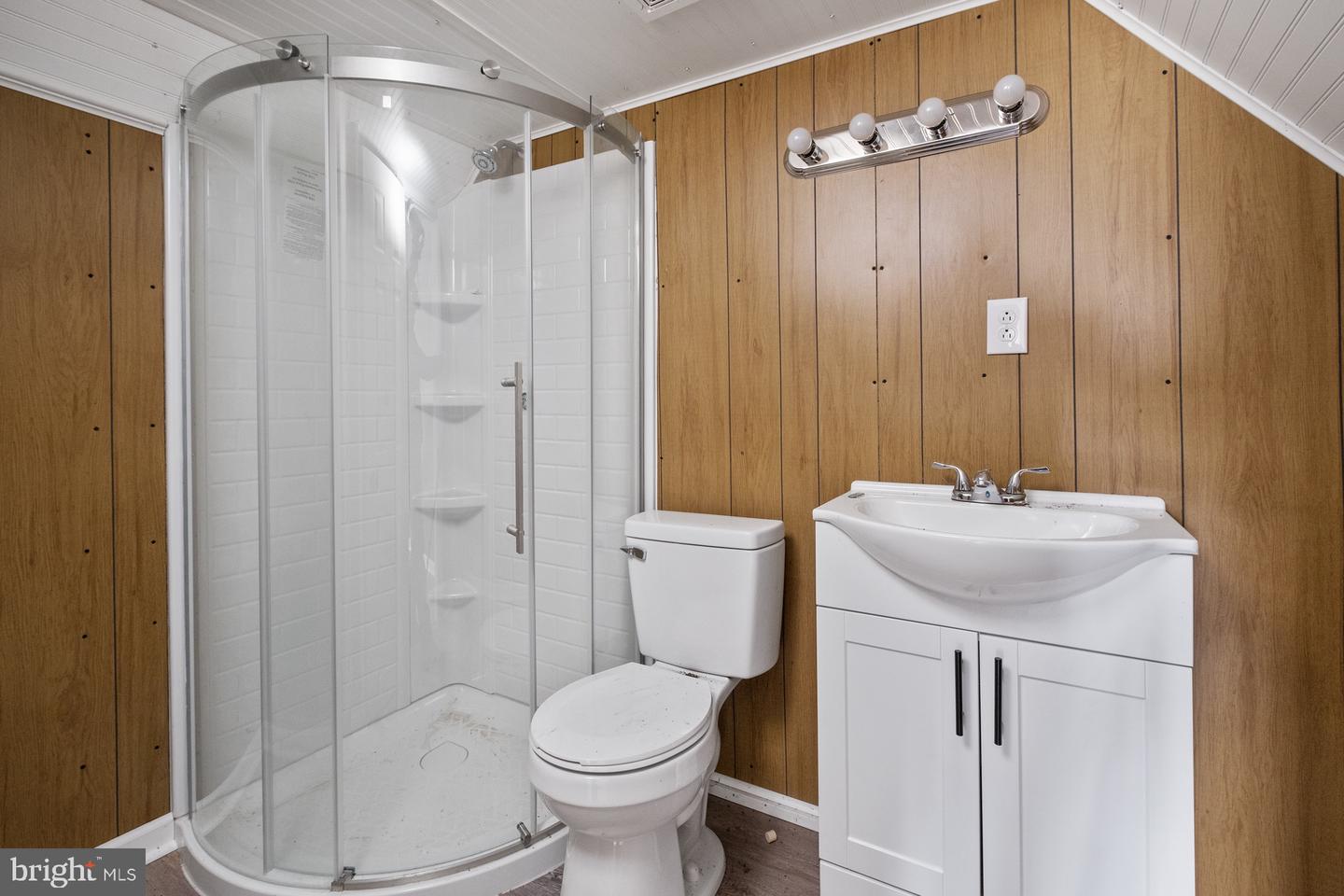 129 HILLWOOD DR, FRONT ROYAL, Virginia 22630, 3 Bedrooms Bedrooms, ,1 BathroomBathrooms,Residential,For sale,129 HILLWOOD DR,VAWR2011628 MLS # VAWR2011628
