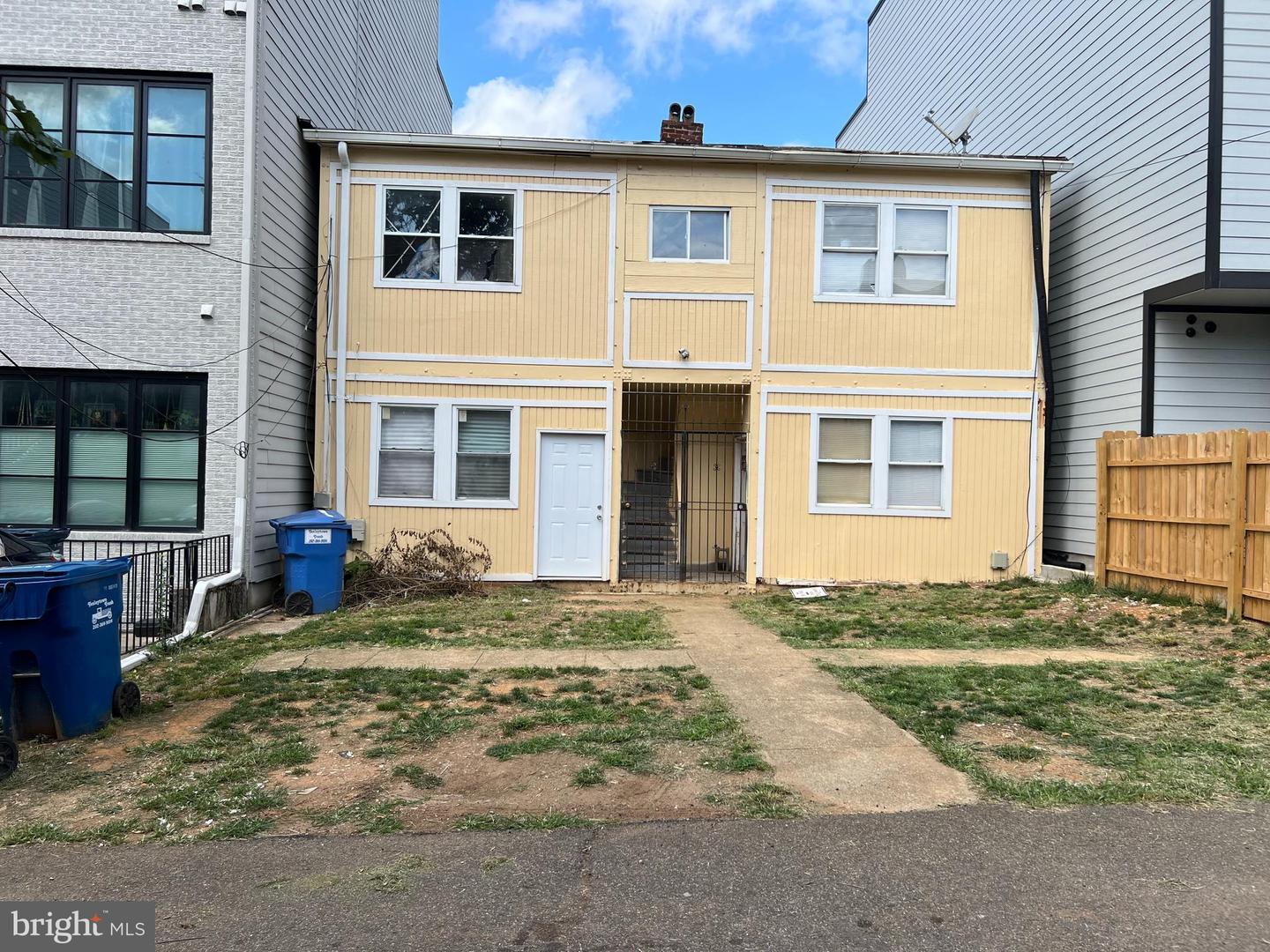 1013 17TH ST NE, WASHINGTON, District Of Columbia 20002, 4 Bedrooms Bedrooms, ,4 BathroomsBathrooms,Residential,For sale,1013 17TH ST NE,DCDC2209216 MLS # DCDC2209216