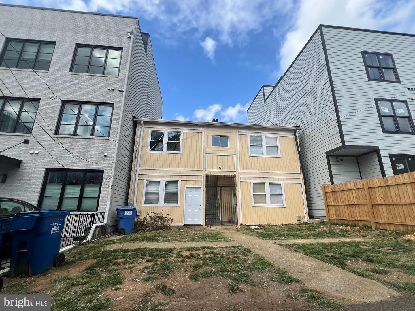 1013 17TH ST NE, WASHINGTON, District Of Columbia 20002, 4 Bedrooms Bedrooms, ,4 BathroomsBathrooms,Residential,For sale,1013 17TH ST NE,DCDC2209216 MLS # DCDC2209216