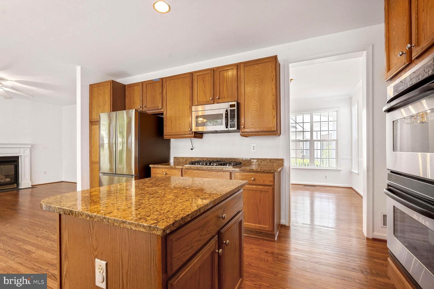 7011 LAWNWOOD CT, FORT BELVOIR, Virginia 22060, 4 Bedrooms Bedrooms, ,5 BathroomsBathrooms,Residential,For sale,7011 LAWNWOOD CT,VAFX2233934 MLS # VAFX2233934