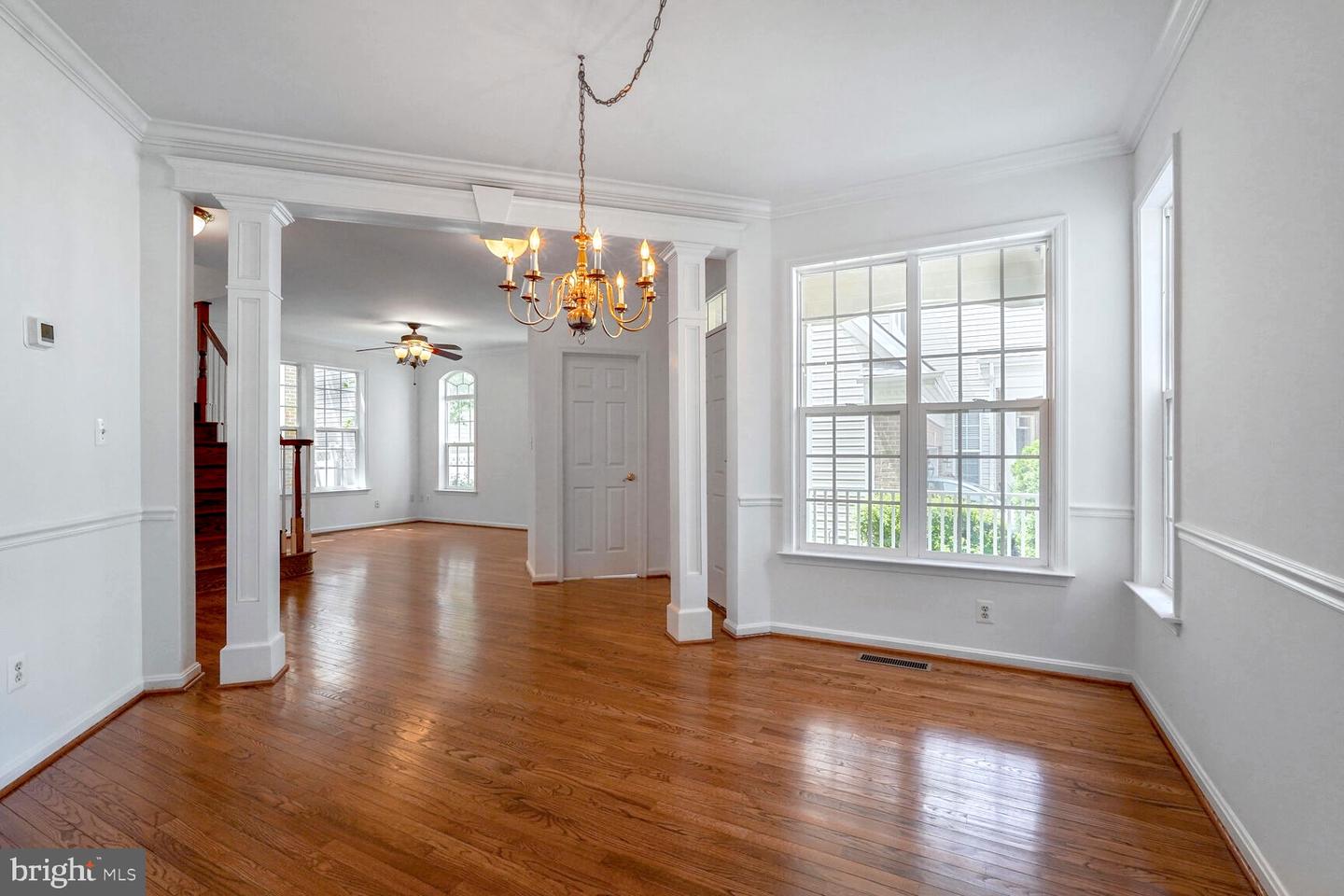 7011 LAWNWOOD CT, FORT BELVOIR, Virginia 22060, 4 Bedrooms Bedrooms, ,5 BathroomsBathrooms,Residential,For sale,7011 LAWNWOOD CT,VAFX2233934 MLS # VAFX2233934