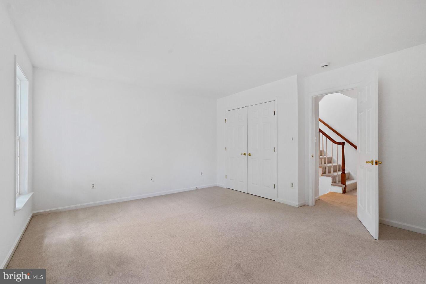 7011 LAWNWOOD CT, FORT BELVOIR, Virginia 22060, 4 Bedrooms Bedrooms, ,5 BathroomsBathrooms,Residential,For sale,7011 LAWNWOOD CT,VAFX2233934 MLS # VAFX2233934