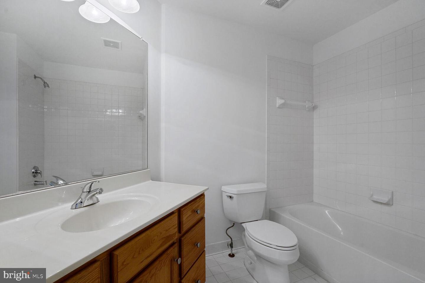 7011 LAWNWOOD CT, FORT BELVOIR, Virginia 22060, 4 Bedrooms Bedrooms, ,5 BathroomsBathrooms,Residential,For sale,7011 LAWNWOOD CT,VAFX2233934 MLS # VAFX2233934