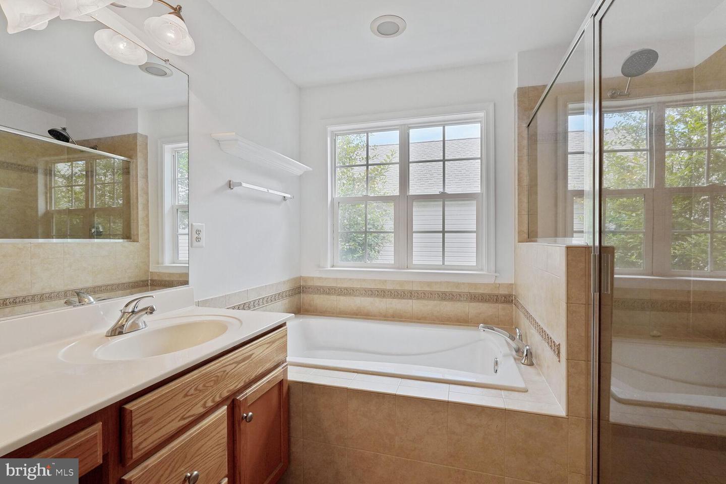 7011 LAWNWOOD CT, FORT BELVOIR, Virginia 22060, 4 Bedrooms Bedrooms, ,5 BathroomsBathrooms,Residential,For sale,7011 LAWNWOOD CT,VAFX2233934 MLS # VAFX2233934