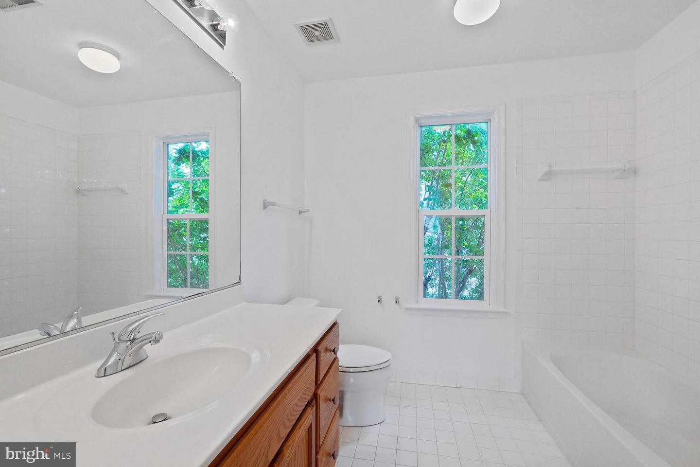 7011 LAWNWOOD CT, FORT BELVOIR, Virginia 22060, 4 Bedrooms Bedrooms, ,5 BathroomsBathrooms,Residential,For sale,7011 LAWNWOOD CT,VAFX2233934 MLS # VAFX2233934