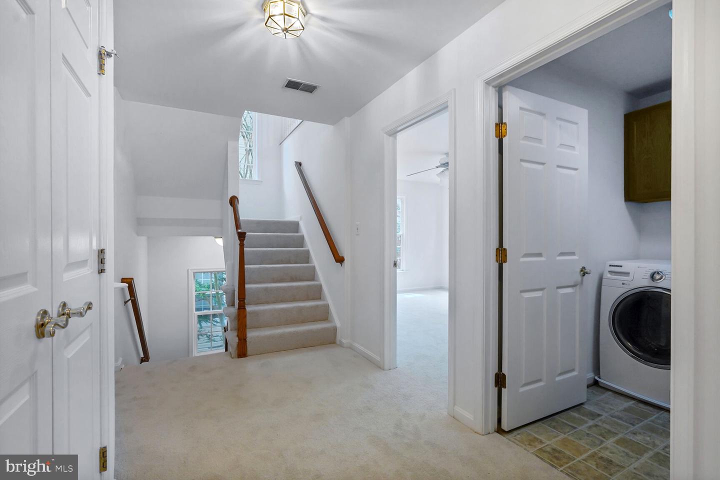 7011 LAWNWOOD CT, FORT BELVOIR, Virginia 22060, 4 Bedrooms Bedrooms, ,5 BathroomsBathrooms,Residential,For sale,7011 LAWNWOOD CT,VAFX2233934 MLS # VAFX2233934