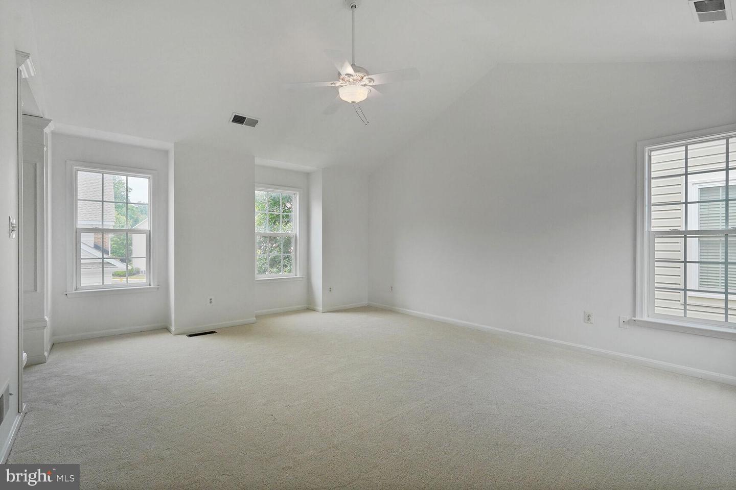 7011 LAWNWOOD CT, FORT BELVOIR, Virginia 22060, 4 Bedrooms Bedrooms, ,5 BathroomsBathrooms,Residential,For sale,7011 LAWNWOOD CT,VAFX2233934 MLS # VAFX2233934