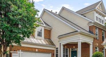 7011 LAWNWOOD CT, FORT BELVOIR, Virginia 22060, 4 Bedrooms Bedrooms, ,5 BathroomsBathrooms,Residential,For sale,7011 LAWNWOOD CT,VAFX2233934 MLS # VAFX2233934