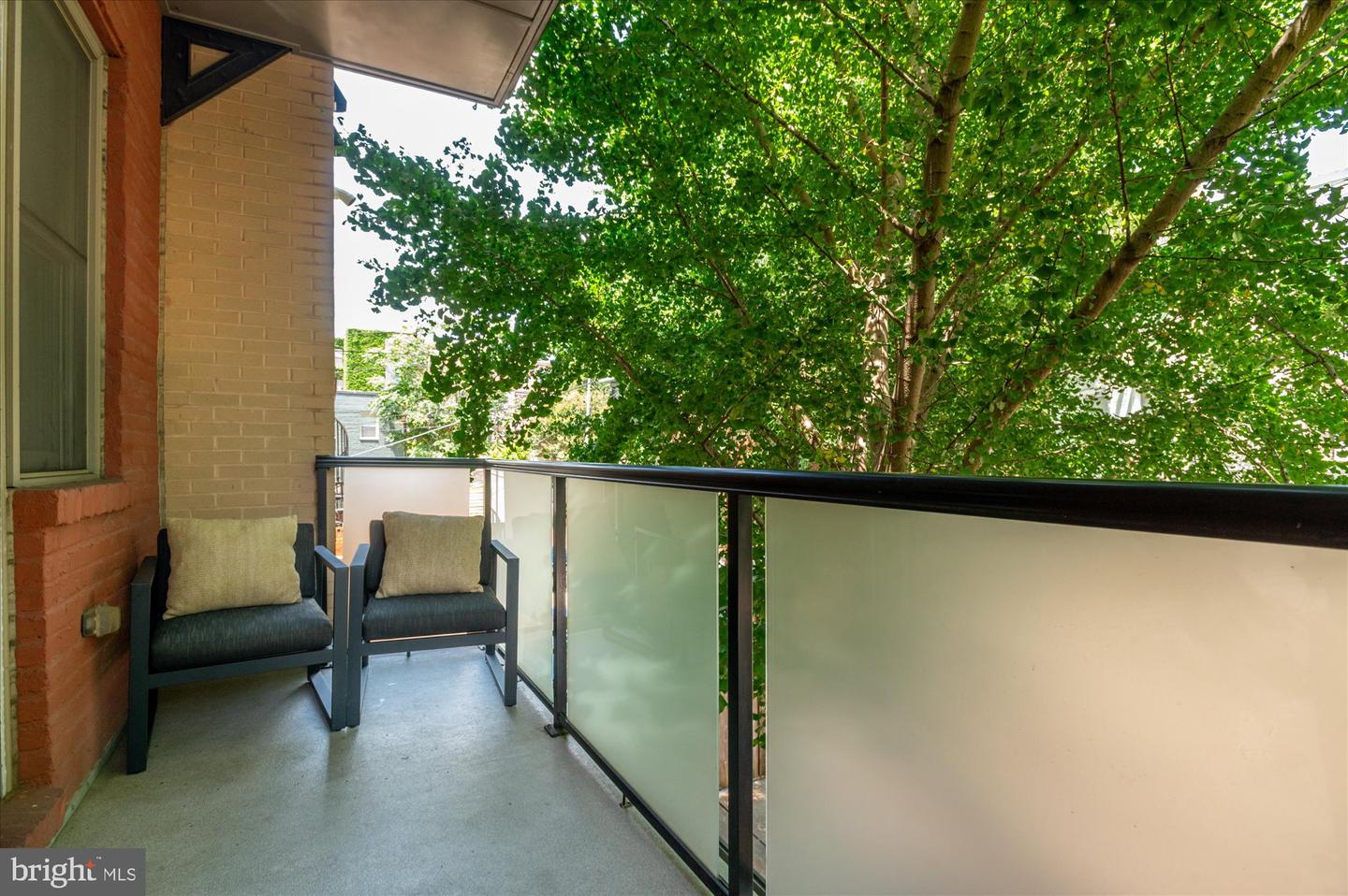 1817 SWANN ST NW #D, WASHINGTON, District Of Columbia 20009, 2 Bedrooms Bedrooms, ,2 BathroomsBathrooms,Residential,For sale,1817 SWANN ST NW #D,DCDC2199842 MLS # DCDC2199842