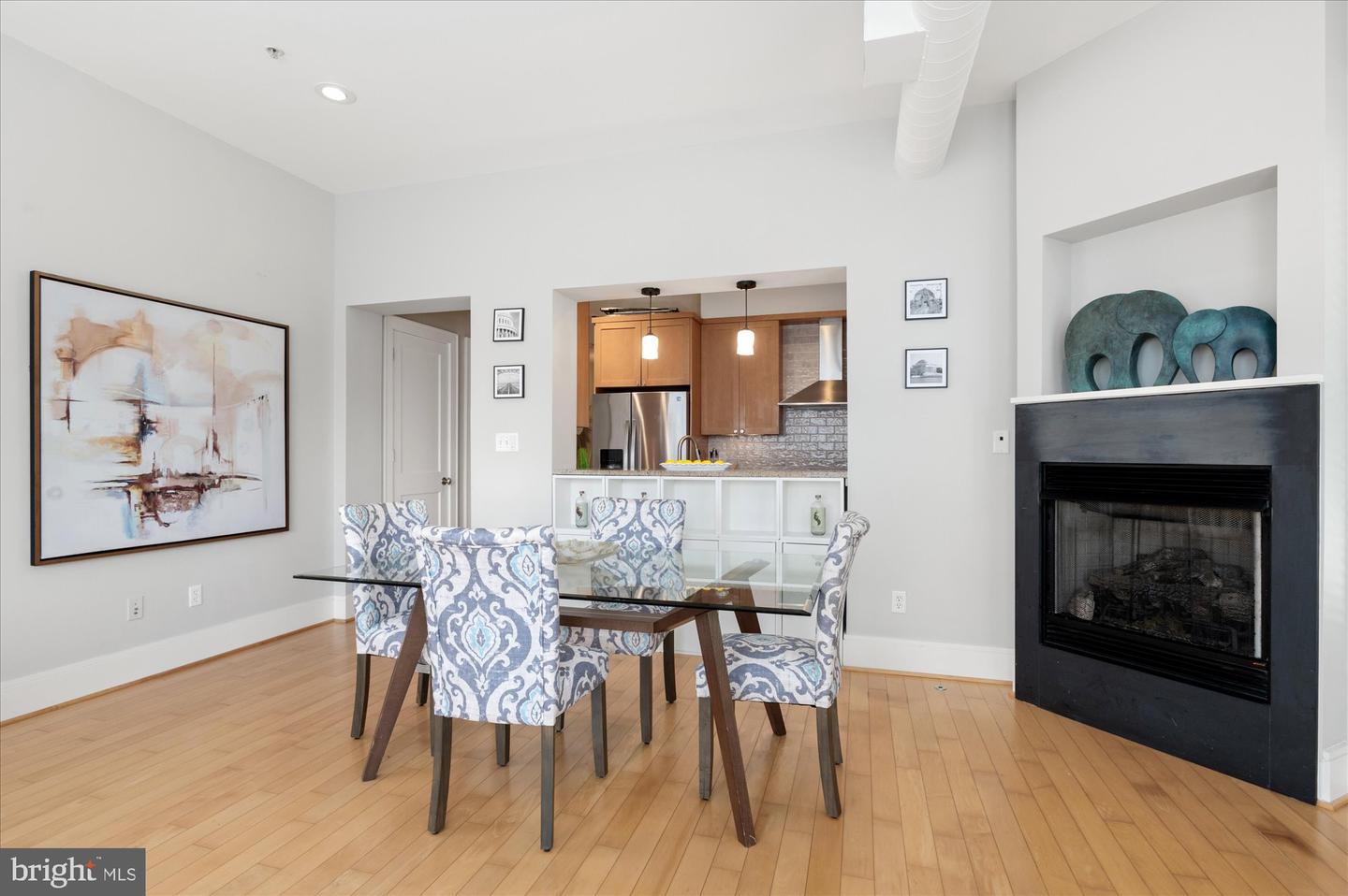 1817 SWANN ST NW #D, WASHINGTON, District Of Columbia 20009, 2 Bedrooms Bedrooms, ,2 BathroomsBathrooms,Residential,For sale,1817 SWANN ST NW #D,DCDC2199842 MLS # DCDC2199842