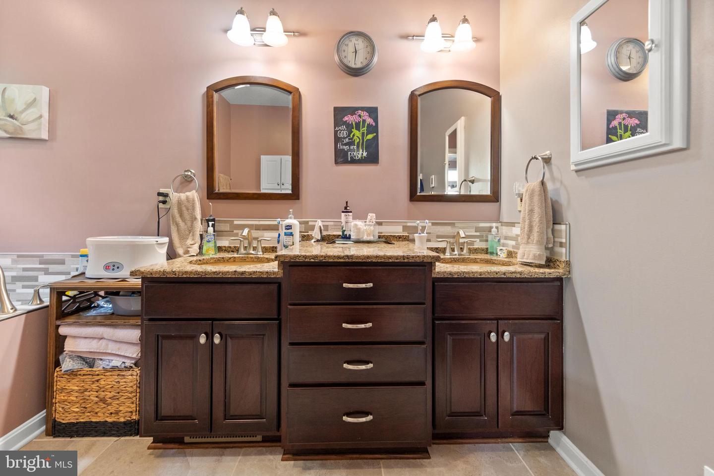 128 TRUNK DR, STEPHENS CITY, Virginia 22655, 3 Bedrooms Bedrooms, ,2 BathroomsBathrooms,Residential,For sale,128 TRUNK DR,VAFV2034332 MLS # VAFV2034332