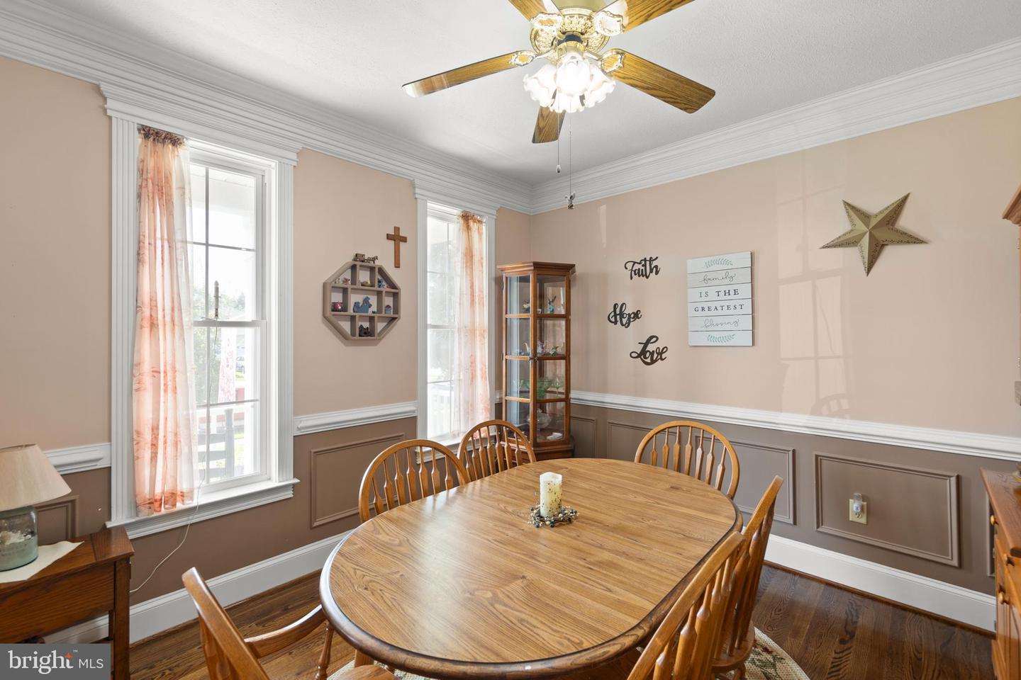 128 TRUNK DR, STEPHENS CITY, Virginia 22655, 3 Bedrooms Bedrooms, ,2 BathroomsBathrooms,Residential,For sale,128 TRUNK DR,VAFV2034332 MLS # VAFV2034332