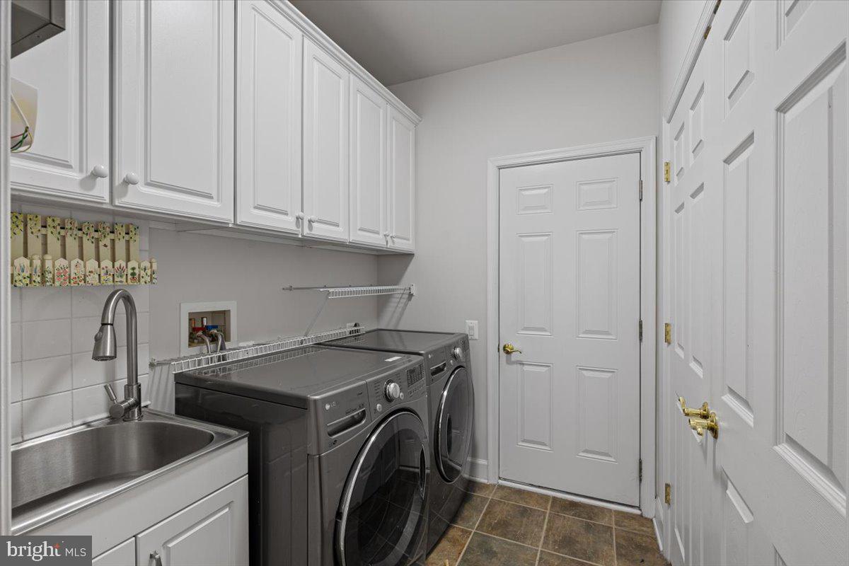 44469 BLUERIDGE MEADOWS DR, ASHBURN, Virginia 20147, 3 Bedrooms Bedrooms, ,2 BathroomsBathrooms,Residential,For sale,44469 BLUERIDGE MEADOWS DR,VALO2097618 MLS # VALO2097618