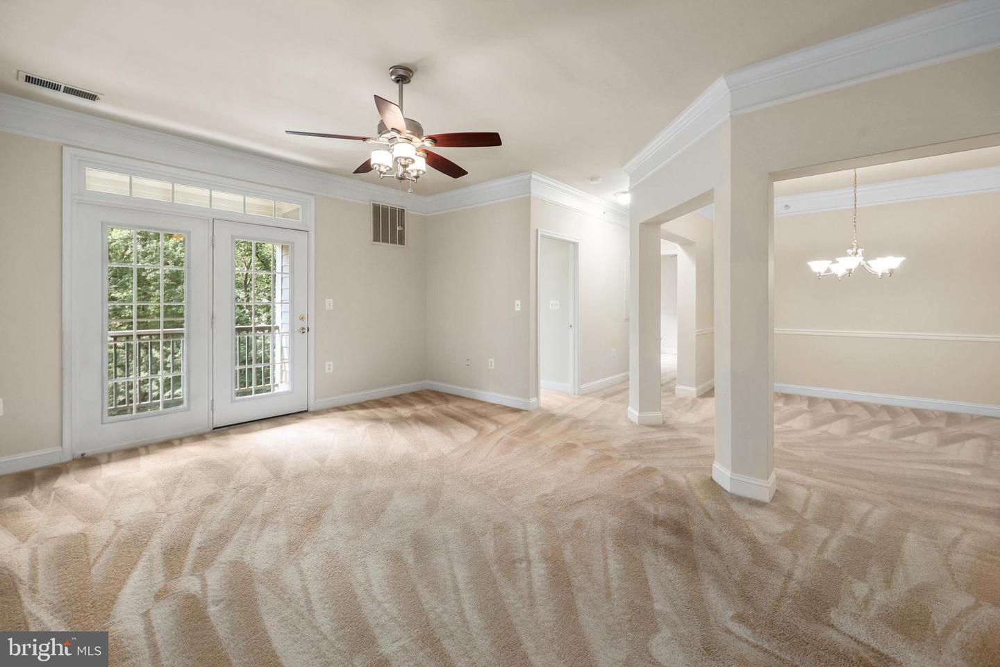 2903 SAINTSBURY PLZ #401, FAIRFAX, Virginia 22031, 3 Bedrooms Bedrooms, ,2 BathroomsBathrooms,Residential,For sale,2903 SAINTSBURY PLZ #401,VAFX2245318 MLS # VAFX2245318