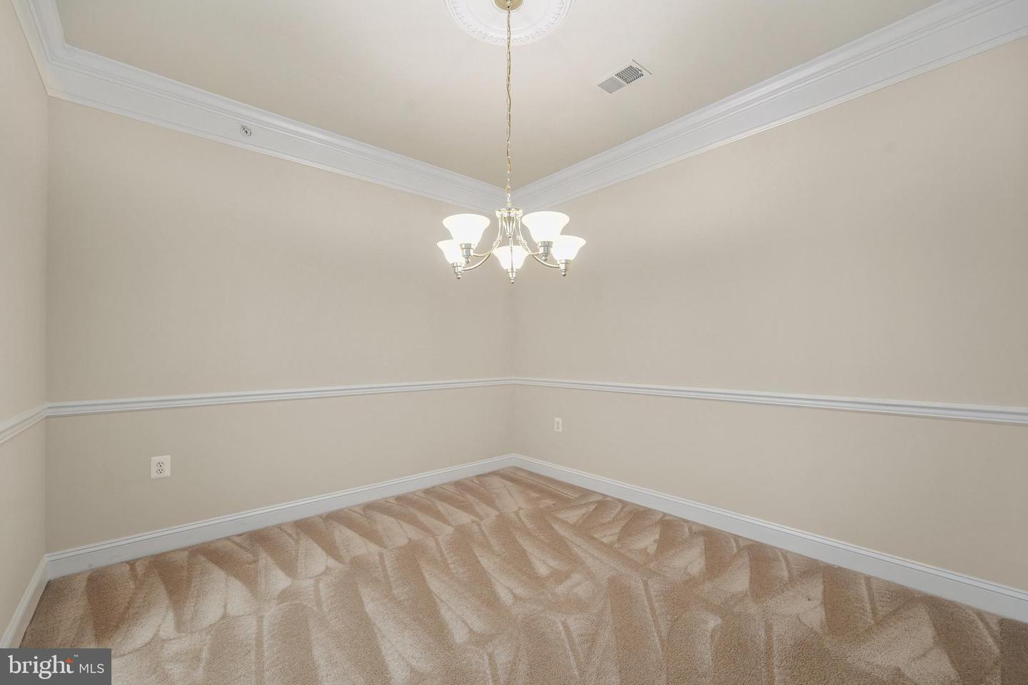 2903 SAINTSBURY PLZ #401, FAIRFAX, Virginia 22031, 3 Bedrooms Bedrooms, ,2 BathroomsBathrooms,Residential,For sale,2903 SAINTSBURY PLZ #401,VAFX2245318 MLS # VAFX2245318