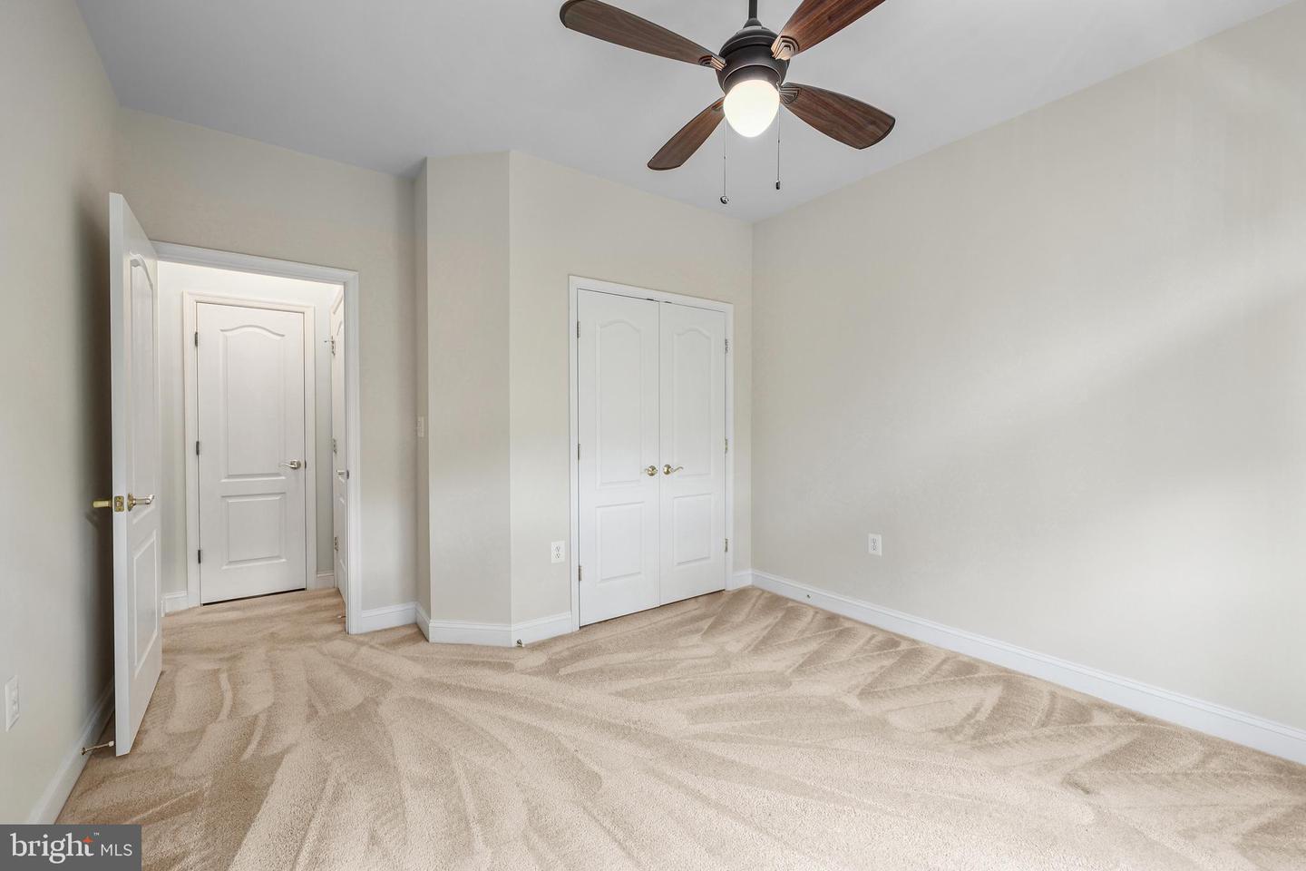 2903 SAINTSBURY PLZ #401, FAIRFAX, Virginia 22031, 3 Bedrooms Bedrooms, ,2 BathroomsBathrooms,Residential,For sale,2903 SAINTSBURY PLZ #401,VAFX2245318 MLS # VAFX2245318