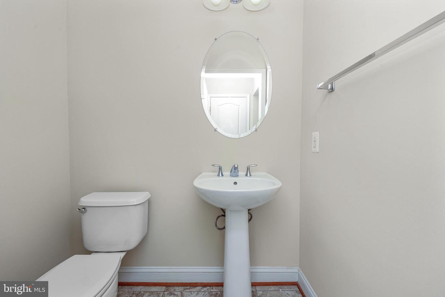 2903 SAINTSBURY PLZ #401, FAIRFAX, Virginia 22031, 3 Bedrooms Bedrooms, ,2 BathroomsBathrooms,Residential,For sale,2903 SAINTSBURY PLZ #401,VAFX2245318 MLS # VAFX2245318