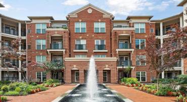 2903 SAINTSBURY PLZ #401, FAIRFAX, Virginia 22031, 3 Bedrooms Bedrooms, ,2 BathroomsBathrooms,Residential,For sale,2903 SAINTSBURY PLZ #401,VAFX2245318 MLS # VAFX2245318