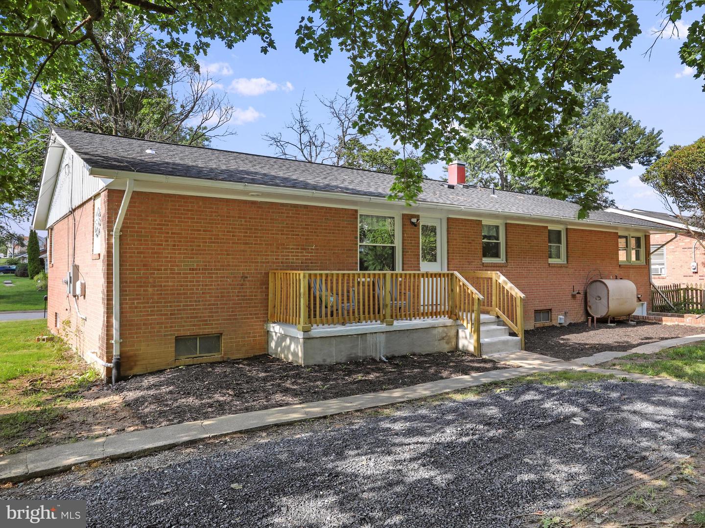 408 W 12TH ST, FRONT ROYAL, Virginia 22630, 4 Bedrooms Bedrooms, ,3 BathroomsBathrooms,Residential,For sale,408 W 12TH ST,VAWR2011376 MLS # VAWR2011376