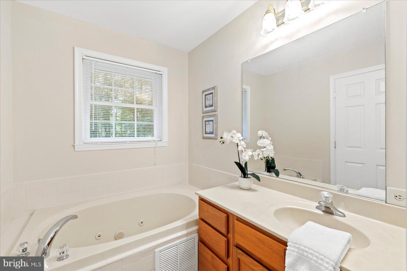 115 ROGERS CT, MINERAL, Virginia 23117, 5 Bedrooms Bedrooms, ,4 BathroomsBathrooms,Residential,For sale,115 ROGERS CT,VALA2008066 MLS # VALA2008066