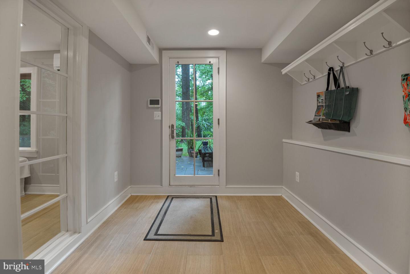 10432 MILLER RD, OAKTON, Virginia 22124, 4 Bedrooms Bedrooms, ,3 BathroomsBathrooms,Residential,For sale,10432 MILLER RD,VAFX2249284 MLS # VAFX2249284