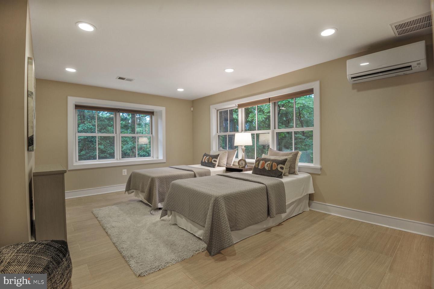 10432 MILLER RD, OAKTON, Virginia 22124, 4 Bedrooms Bedrooms, ,3 BathroomsBathrooms,Residential,For sale,10432 MILLER RD,VAFX2249284 MLS # VAFX2249284