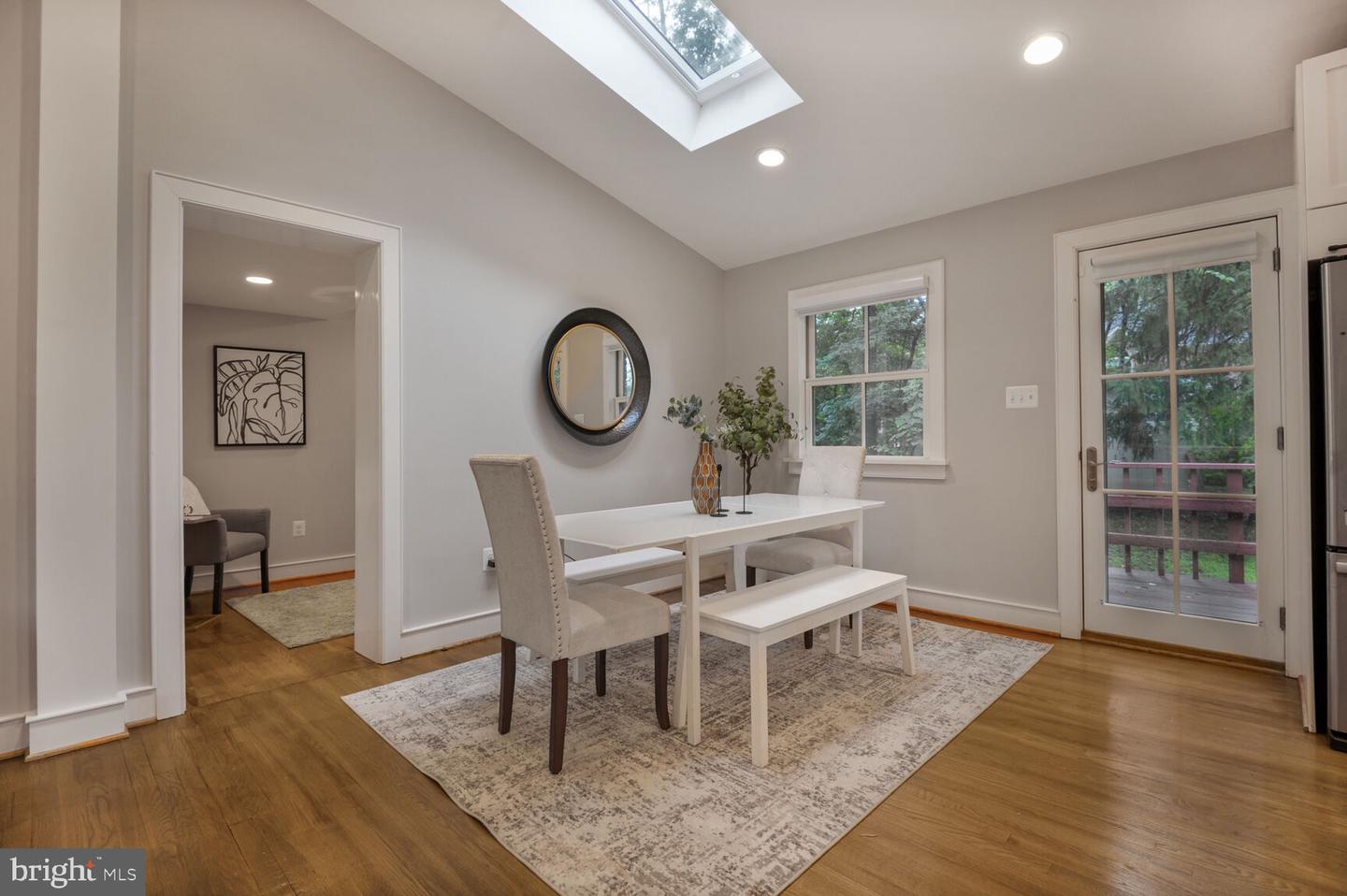 10432 MILLER RD, OAKTON, Virginia 22124, 4 Bedrooms Bedrooms, ,3 BathroomsBathrooms,Residential,For sale,10432 MILLER RD,VAFX2249284 MLS # VAFX2249284