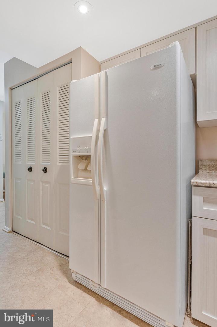 1013 MOOREFIELD HILL GRV SW, VIENNA, Virginia 22180, 3 Bedrooms Bedrooms, ,2 BathroomsBathrooms,Residential,For sale,1013 MOOREFIELD HILL GRV SW,VAFX2249968 MLS # VAFX2249968